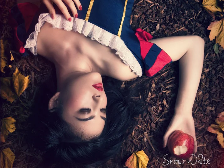 The Dead Snow White