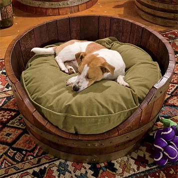 winebarrelldogbed.jpg