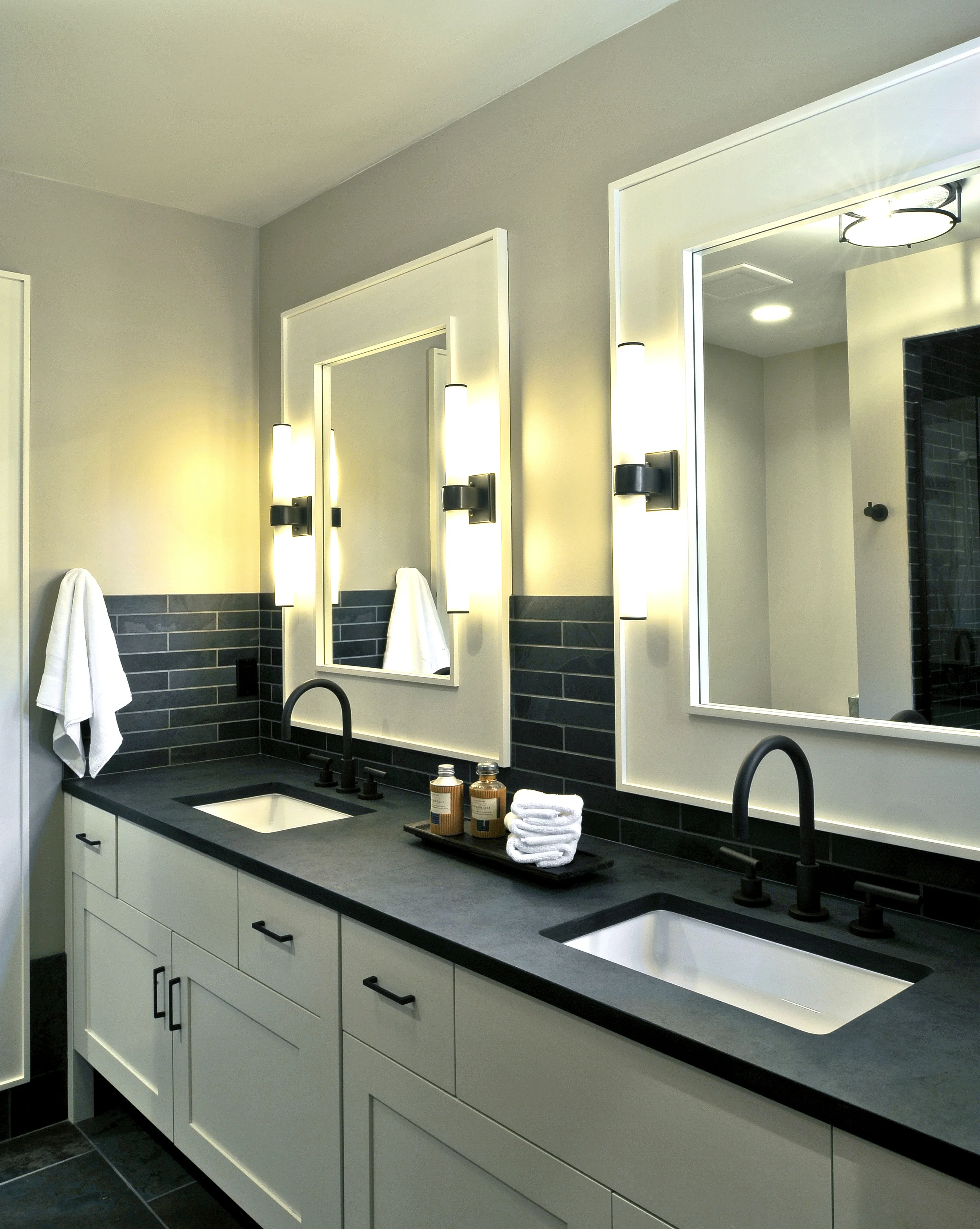 Hyde Evans Design_Interior Design Seattle_Suncadia_01.jpg