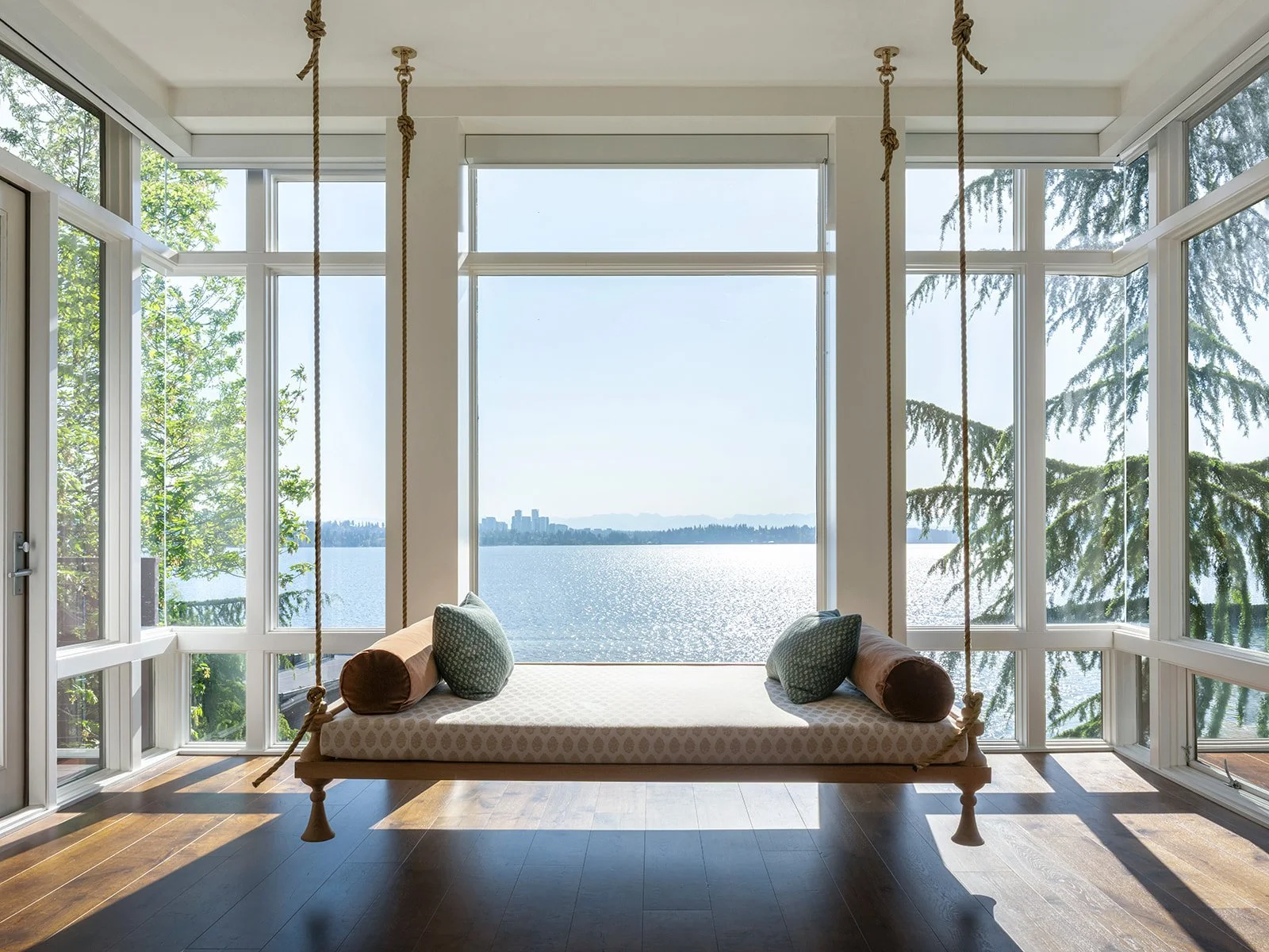 Hyde Evans Design_Interior Deisgn Seattle_Leschi_Lake Washington_Kara Mercer_2.jpg