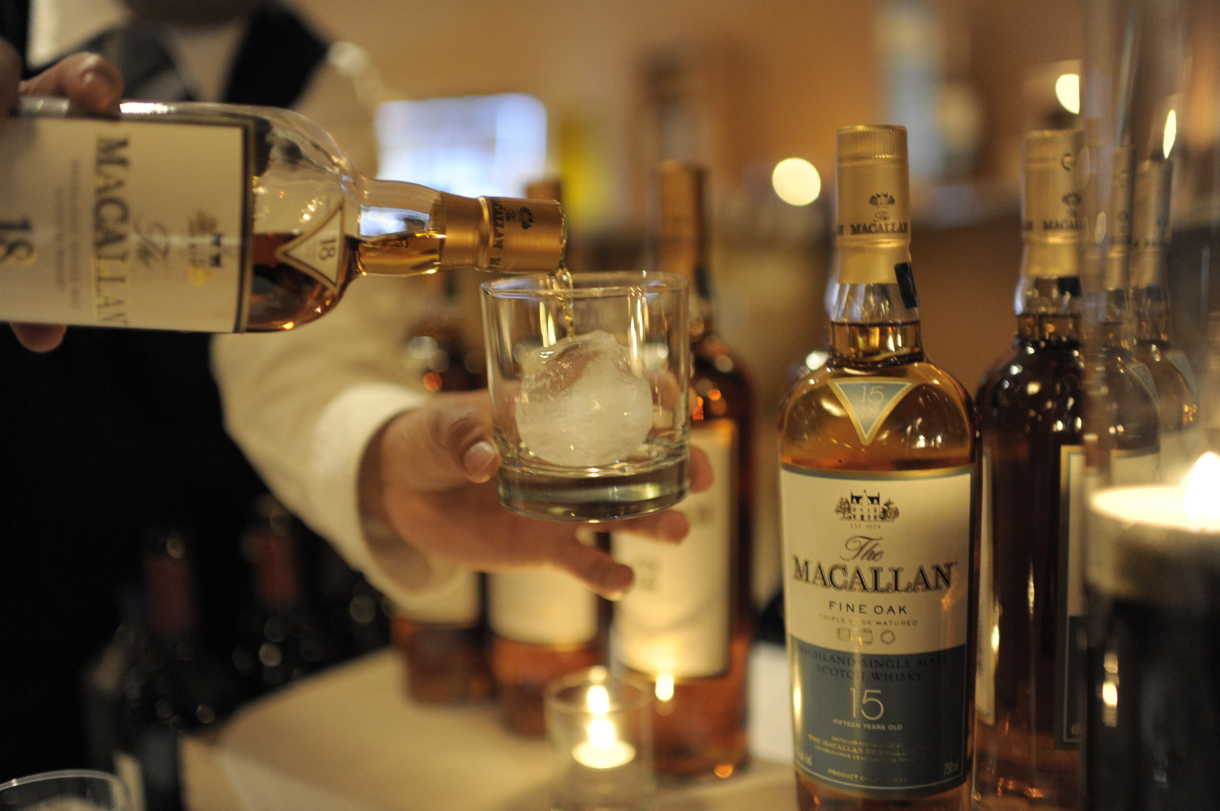 Ten Pound pour | Credit: Ten Pound