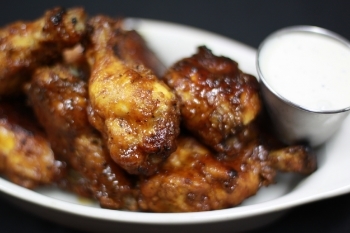 Spicy Chicken Wings | Brian Murphy for Foodable WebTV Network