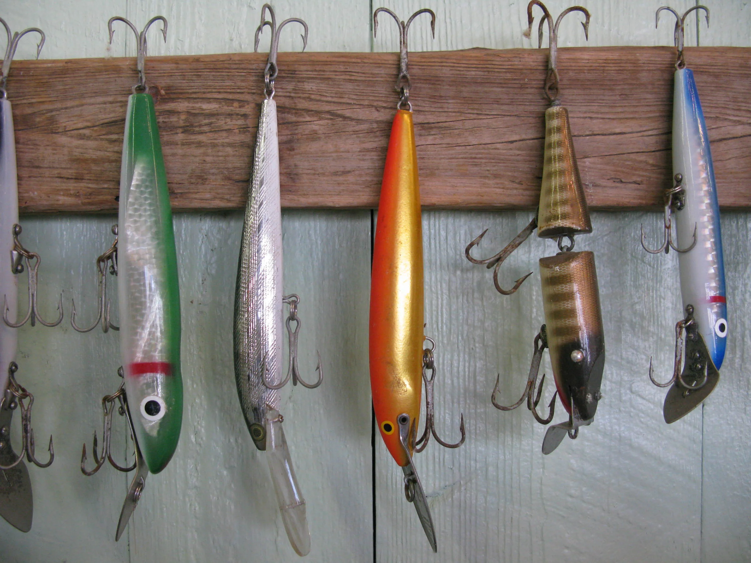 Fishing hooks