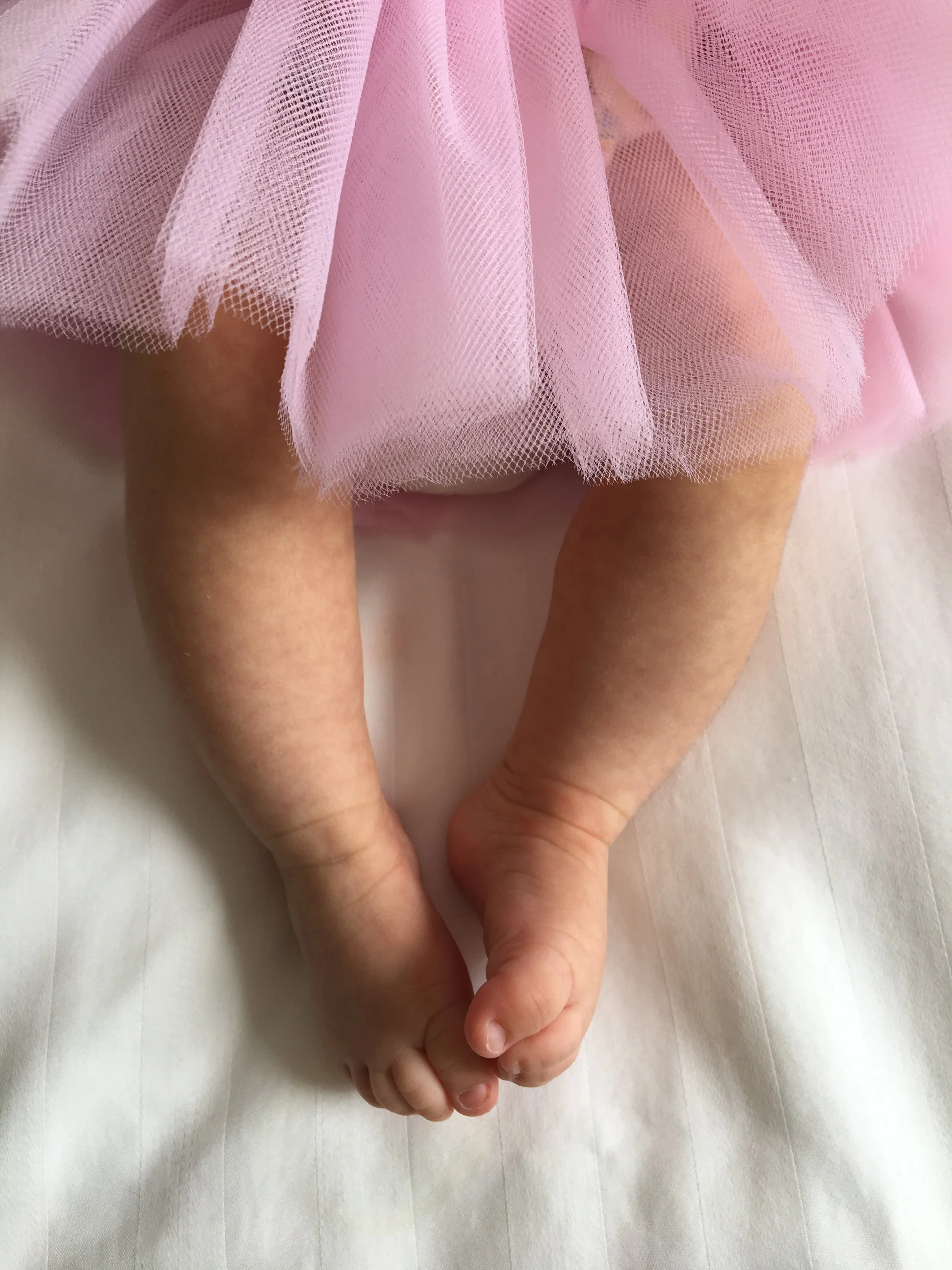 Baby toes