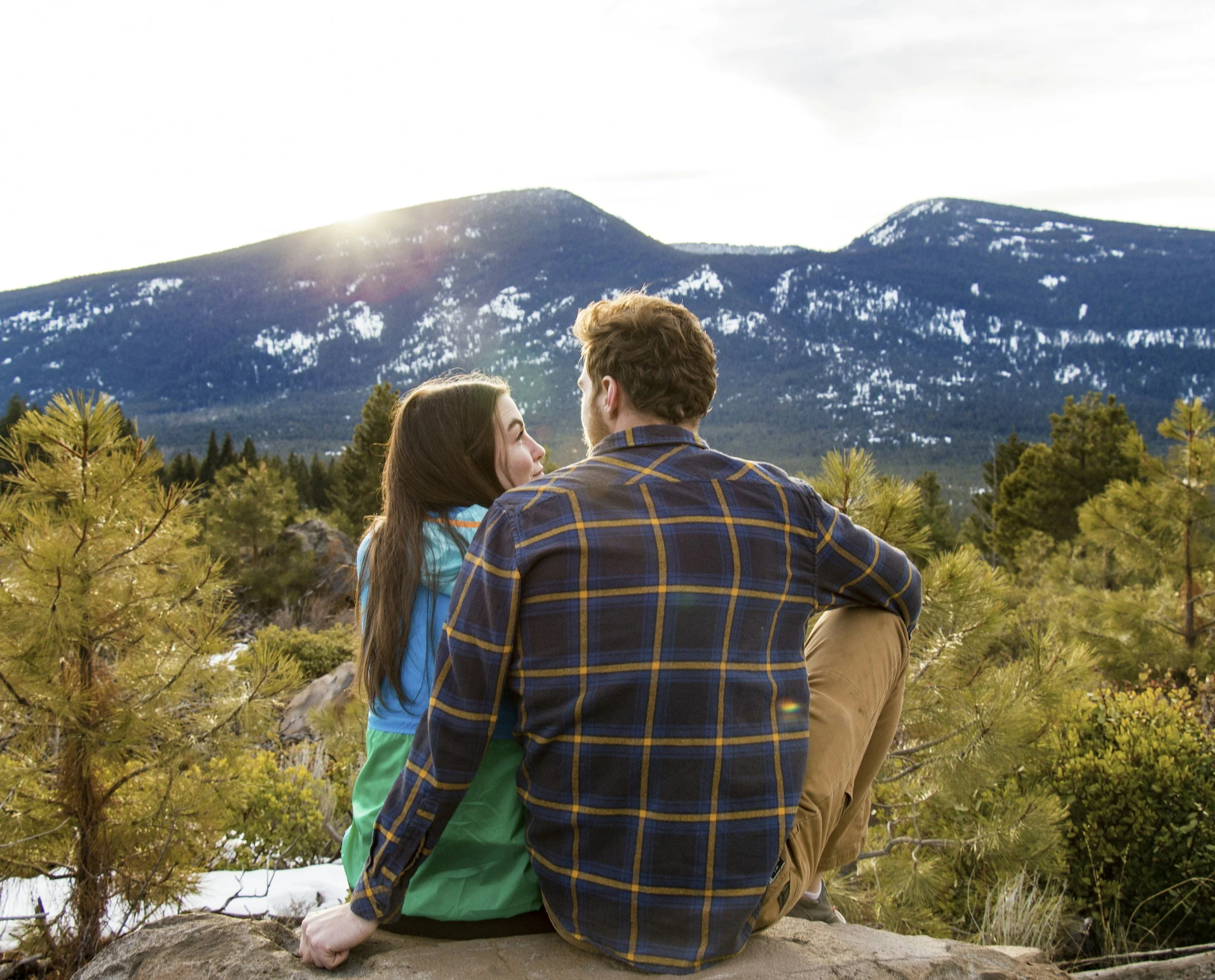 couple reconnecting - online sex therapy in Oregon - online sex therapist - Portland - Eugene - Bend - Salem