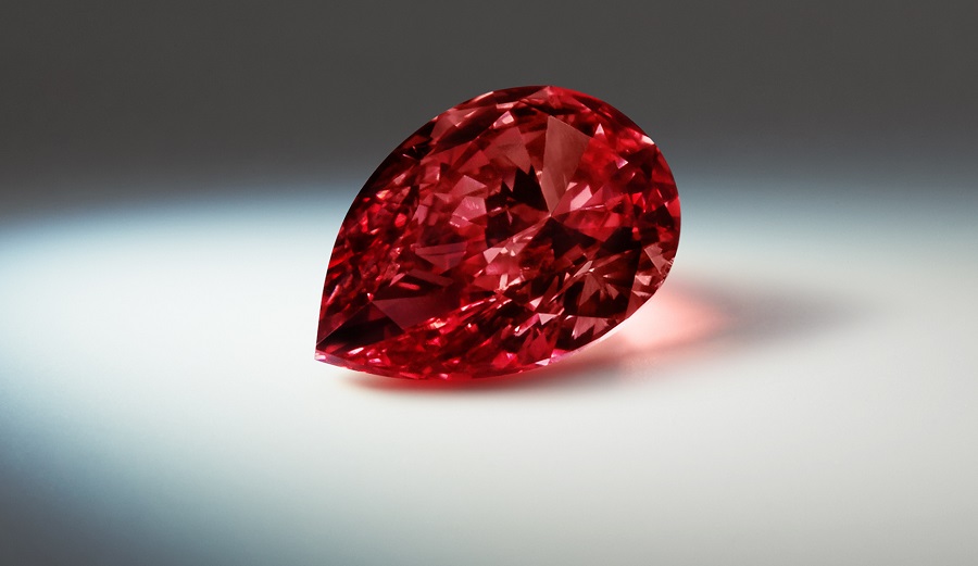 The Argyle Prima, a 1.20ct Pear Fancy Red diamond. Argyle Diamond Tender 2015. Image: Rio Tinto Diamonds.
