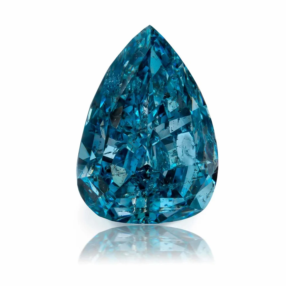 “The Light of Erasmus", a 1.62 Fancy Vivid Greenish Blue Diamond. From Optimum Diamonds LLC’s's rare natural fancy color green diamonds "Gamma" collection. Image credit: Optimum Diamonds LLC , Copyright ©Digital Jewelry Photography