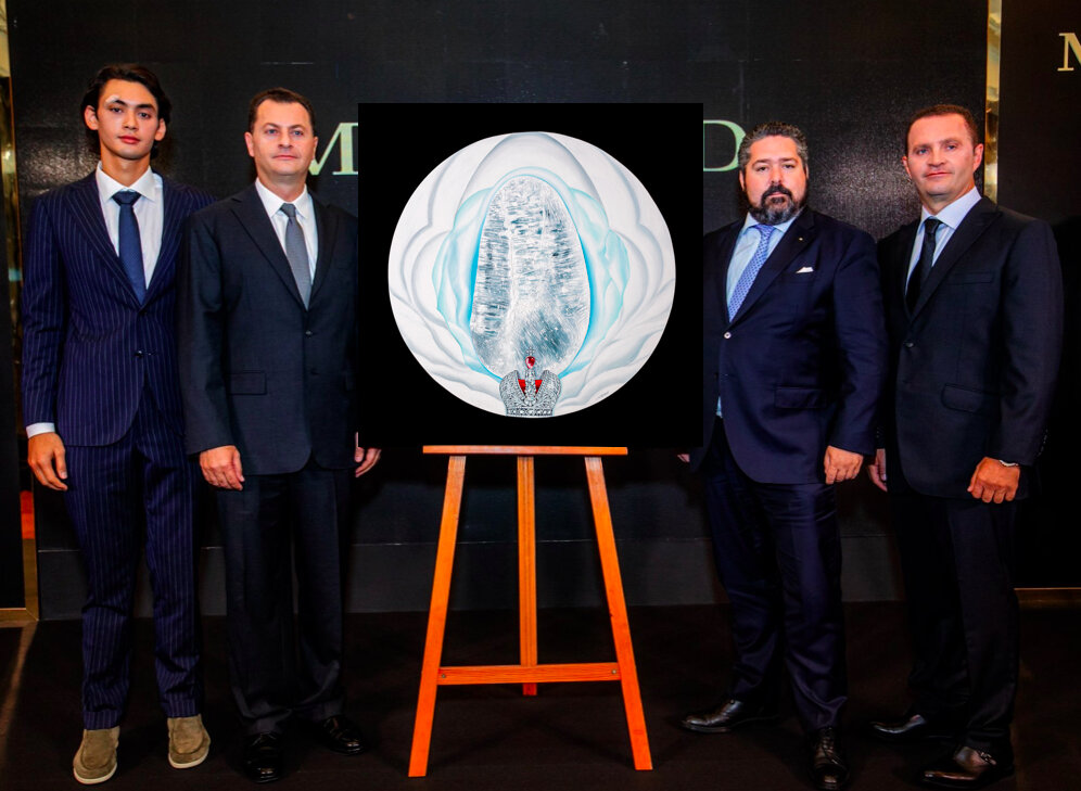  Reena’s artwork surrounded by Royalty. HIH Grand Duke George of Russia and diamond royalty, the 4th and 5th generation Co-Guardians, Fred, Pascal and Jimmy Mouawad at the Simply Exceptional Private Viewing of exceptional diamond and jewels in Bangko