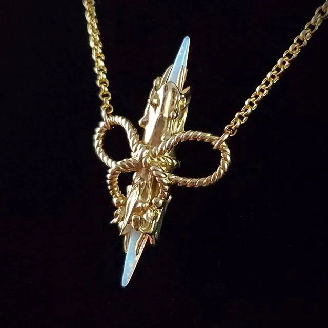 Our Aeterna Amulet is now live! As well as our first Pre-made update of 2020! We have three Aeterna Amulets in our Pre-made category for immediate shipping, if you simply can't wait for a custom.♡ Thank you all for your patience with this design. It 