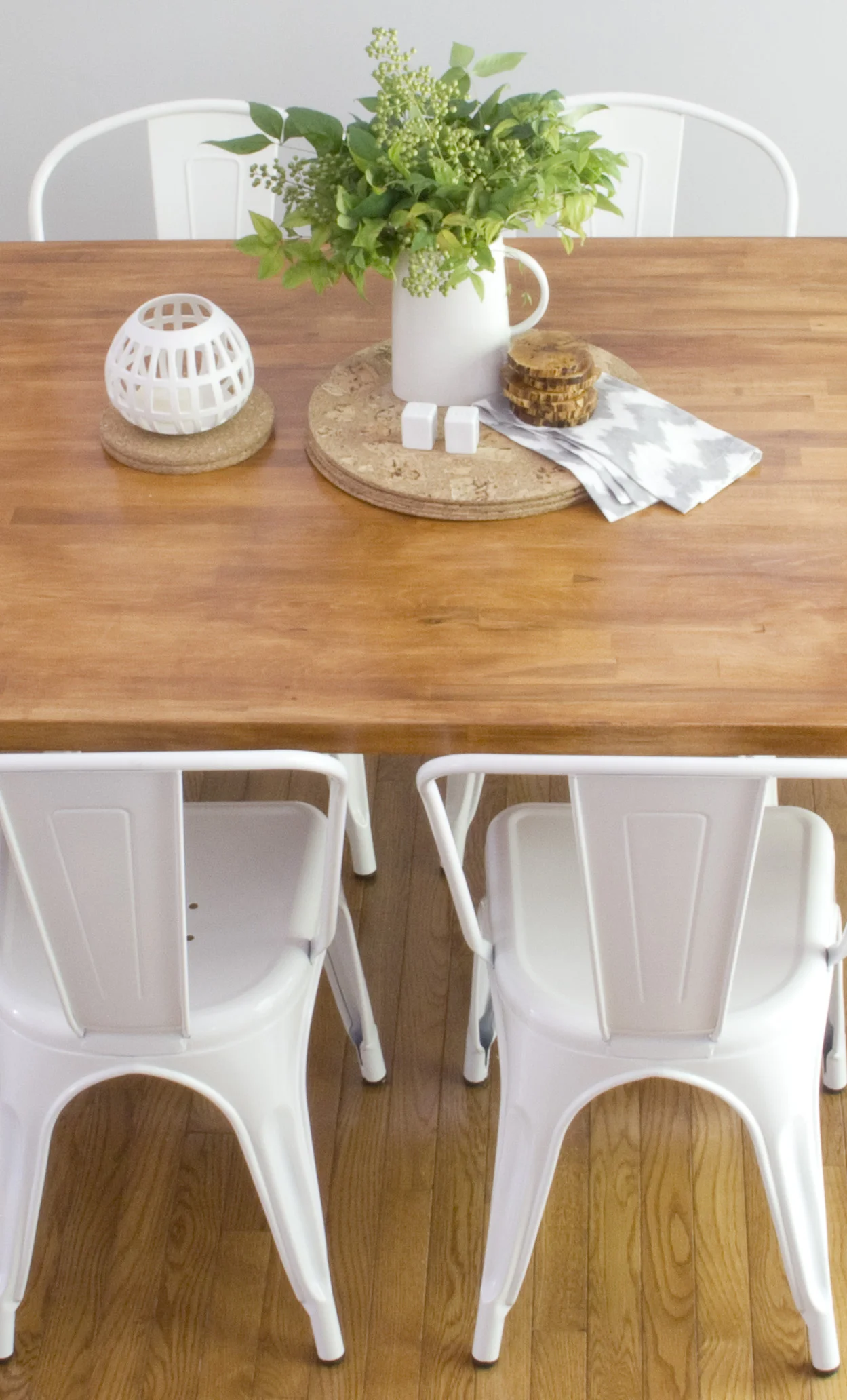 DiningChairs_CC1.jpg