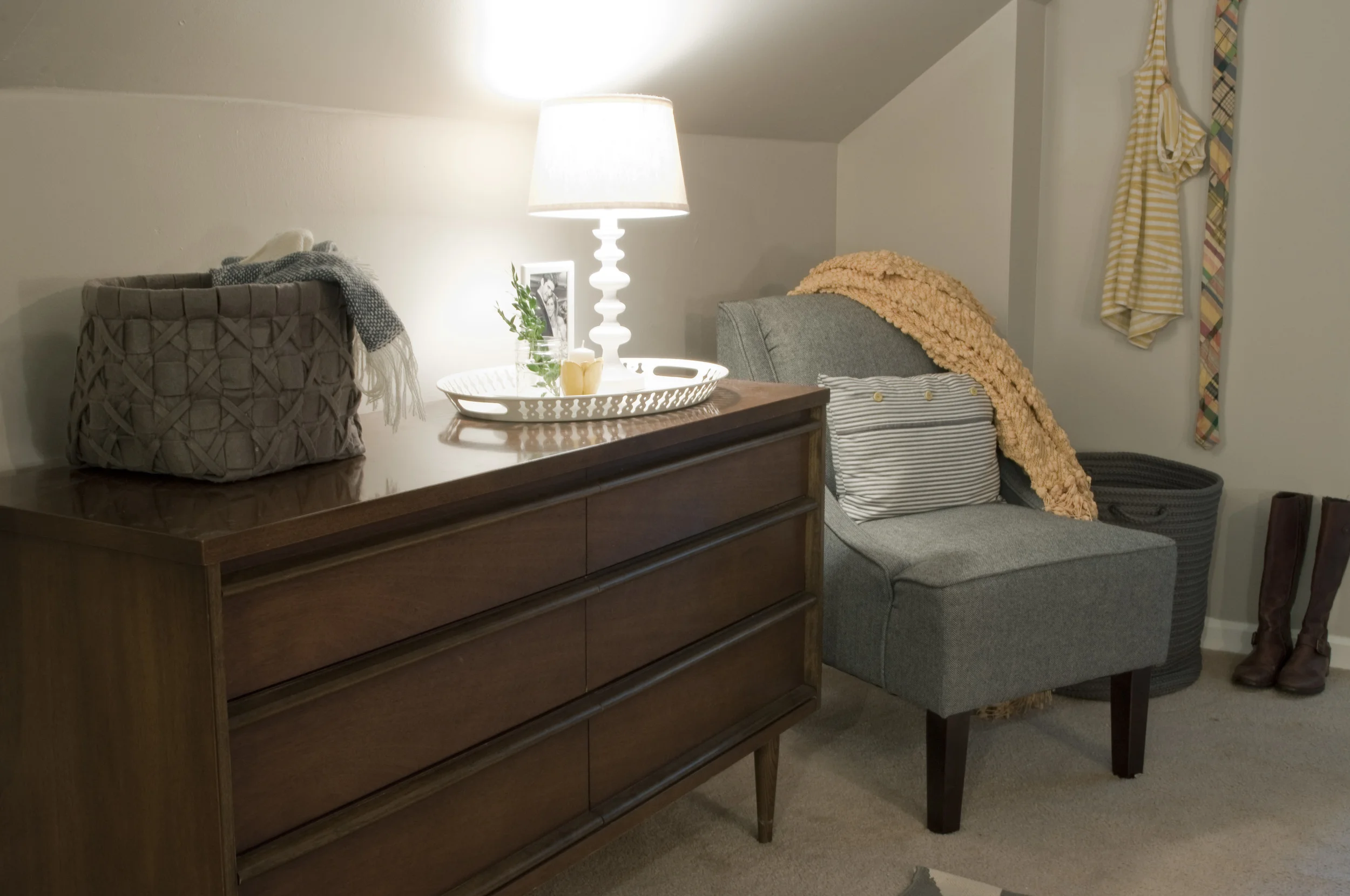 dresser&chair020314CC.jpg