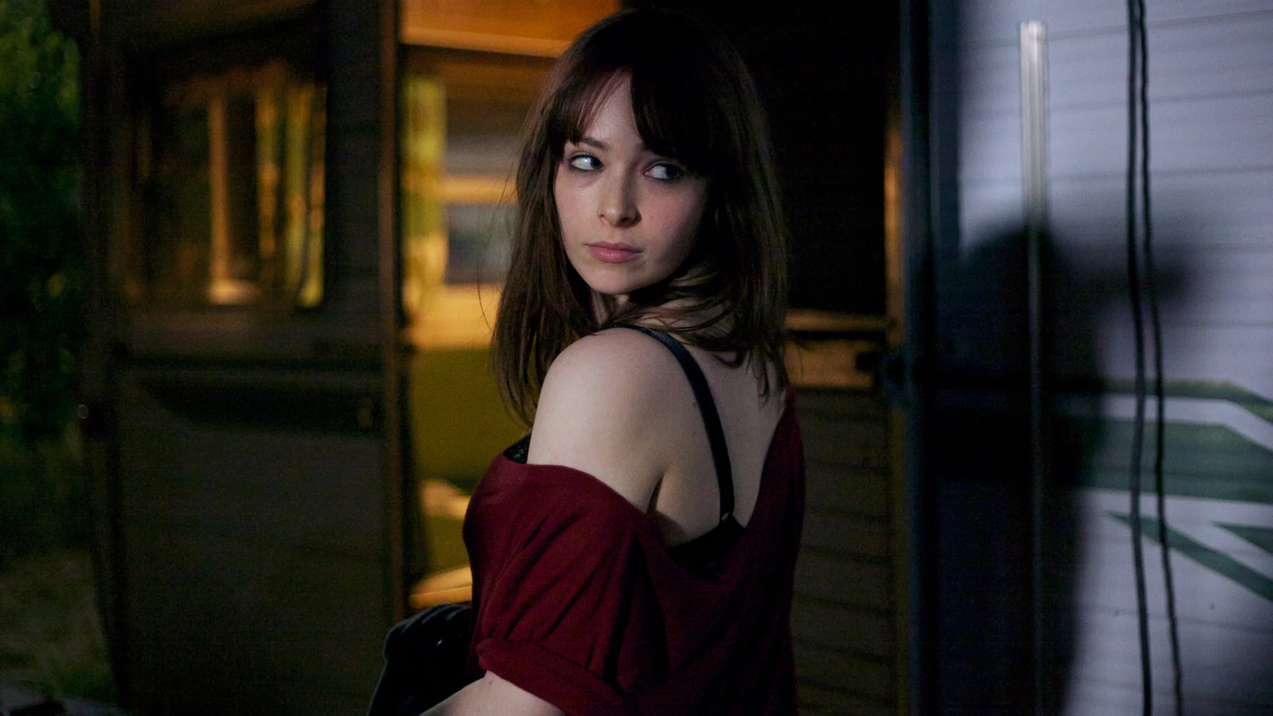 grace_cramer_galore_2012_billielooksovershoulder.jpg