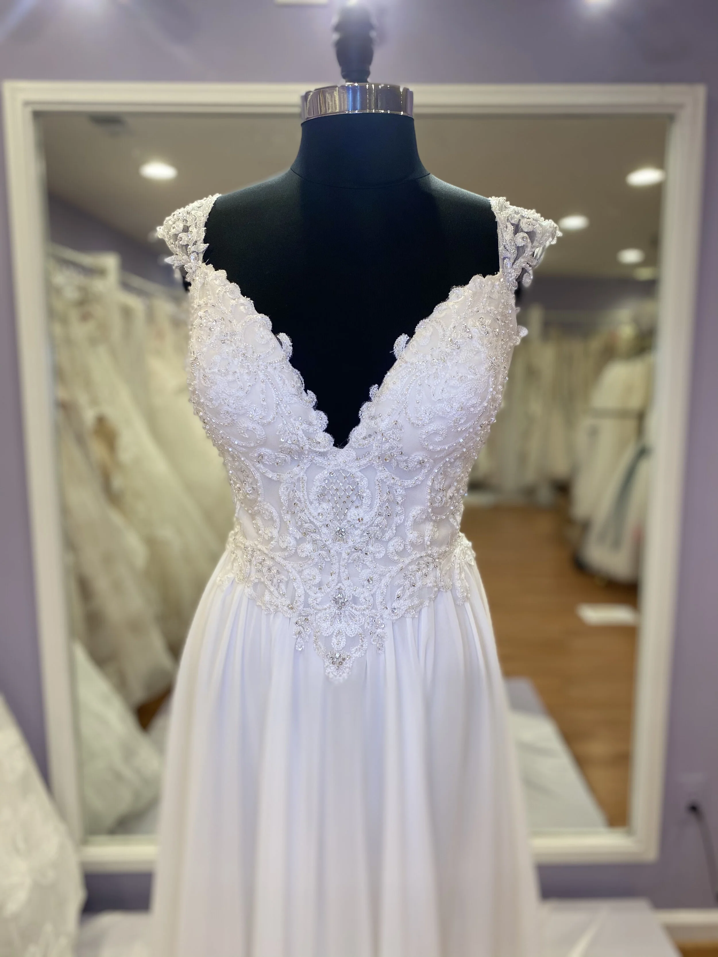 Allure Romance | 3216 | SIZE 12 