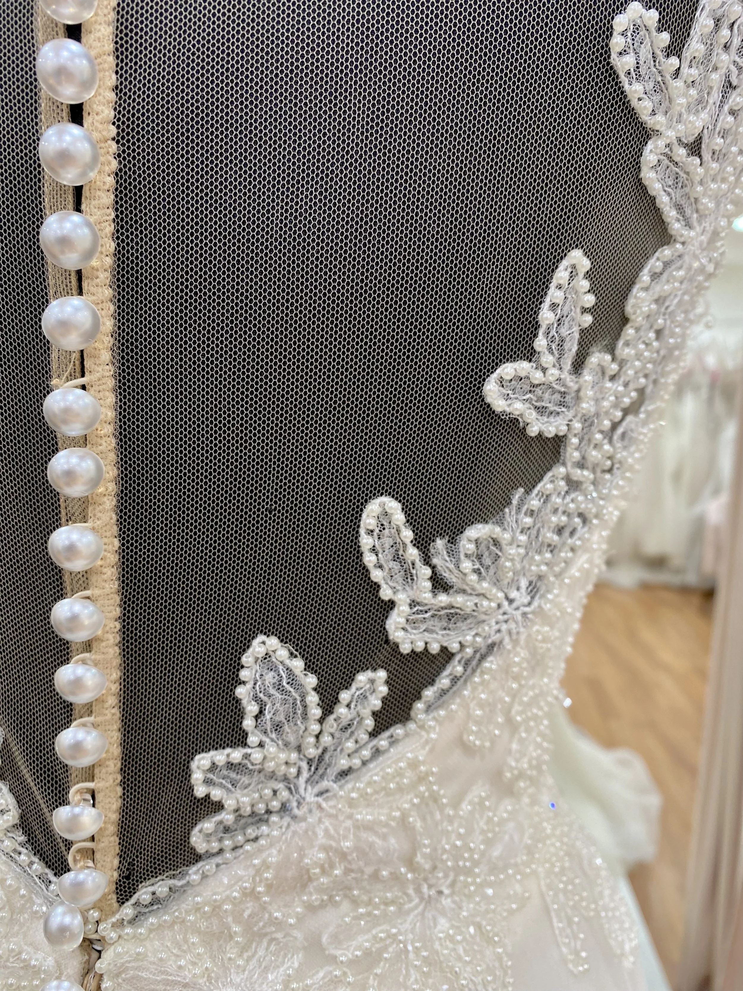 Pronovias Io (7).jpg