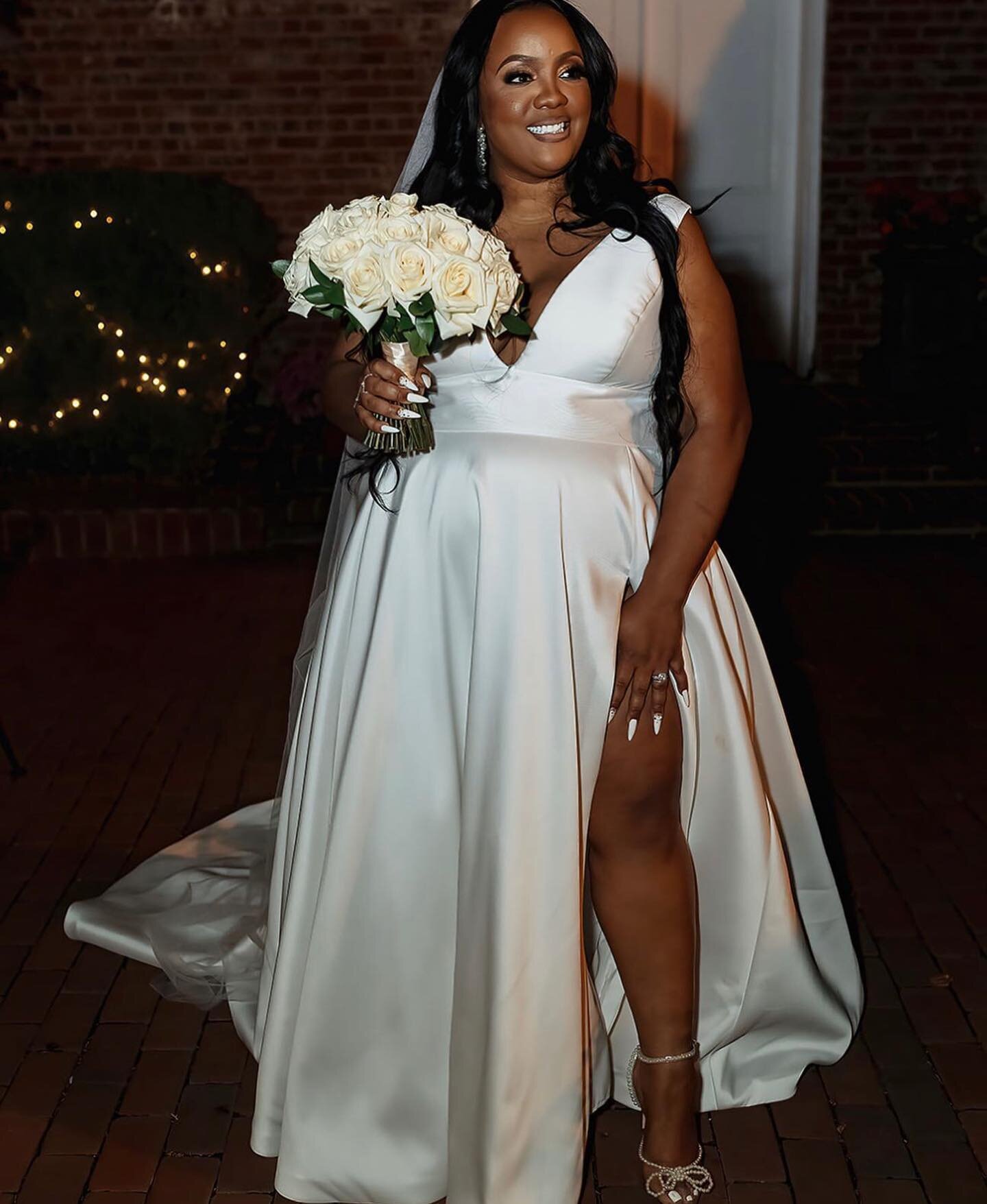 Can you say ✨gorgeous✨? @mrsmcneil22_ looks stunning in her @missstellayork #6758 gown with an added slit. Congratulations to our #ElliesBride
📸 @carlettathegreat 
.
.
#realbride #missstellayork #stellayork #classicbride #bridalinspiration #weddingi