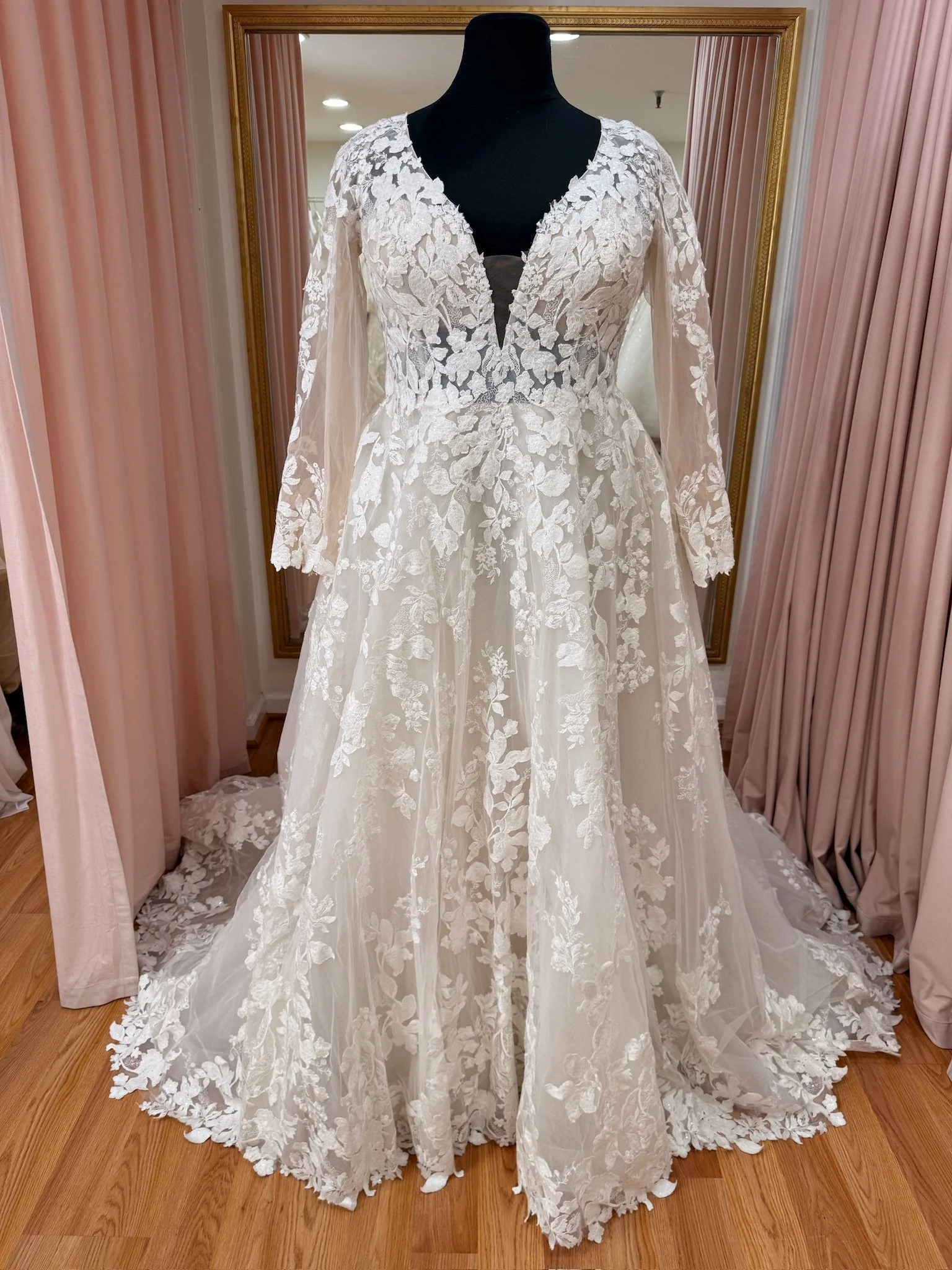 Justin Alexander | FREESIA 88298 | SIZE 24