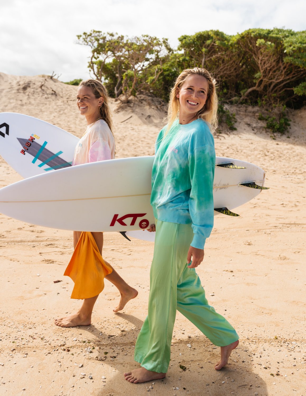 surfers22-annie&olivia-ijfkeridgley-web-33.jpg