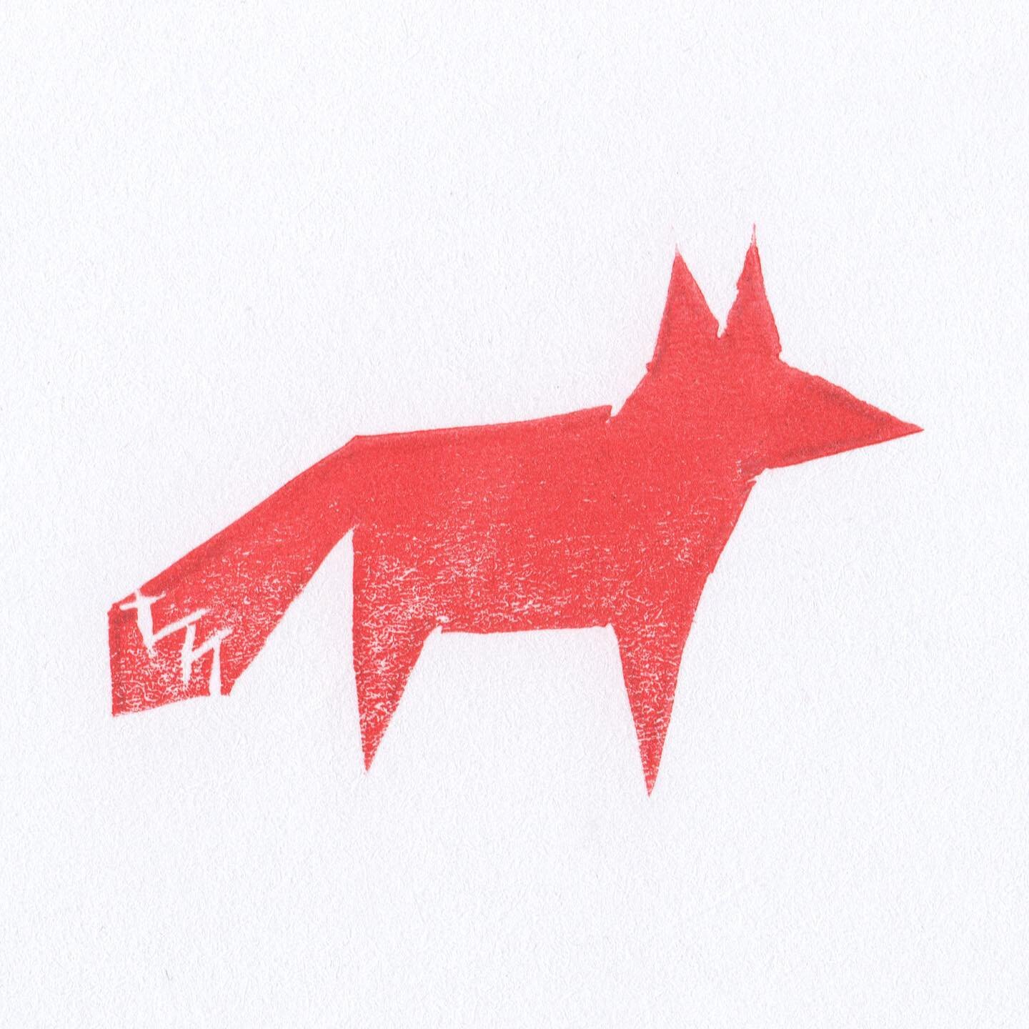 1/3 made a little set of Lino cut animal stamps. Really fun little project.
#fox #linoprint #linoprintmaking #handmade #stamp #illustation #printmaking #print #weekendproject #craft #craftyday #animalprint #ink #inkstamp