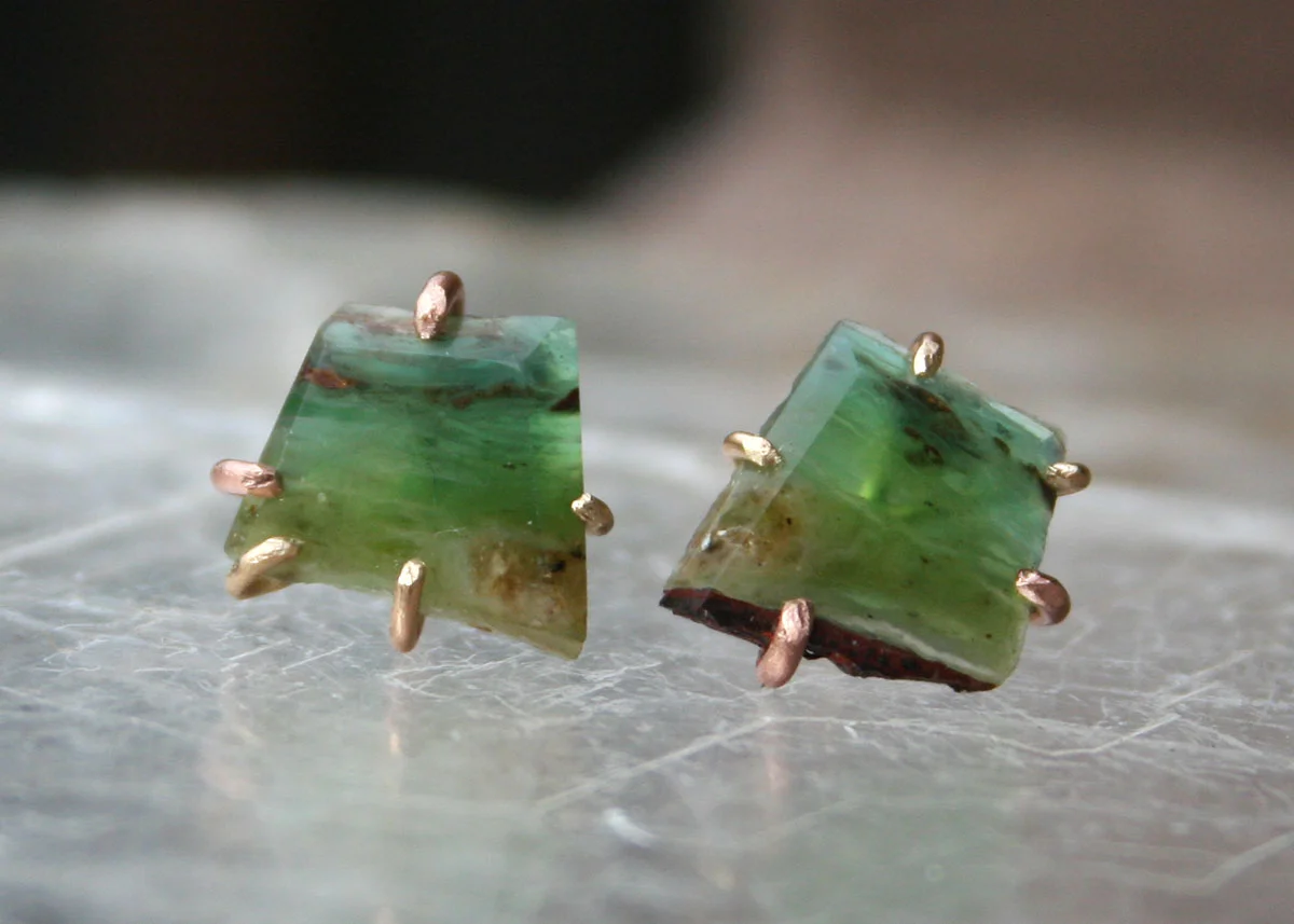 gemsilicalargestuds1.21.16.jpg
