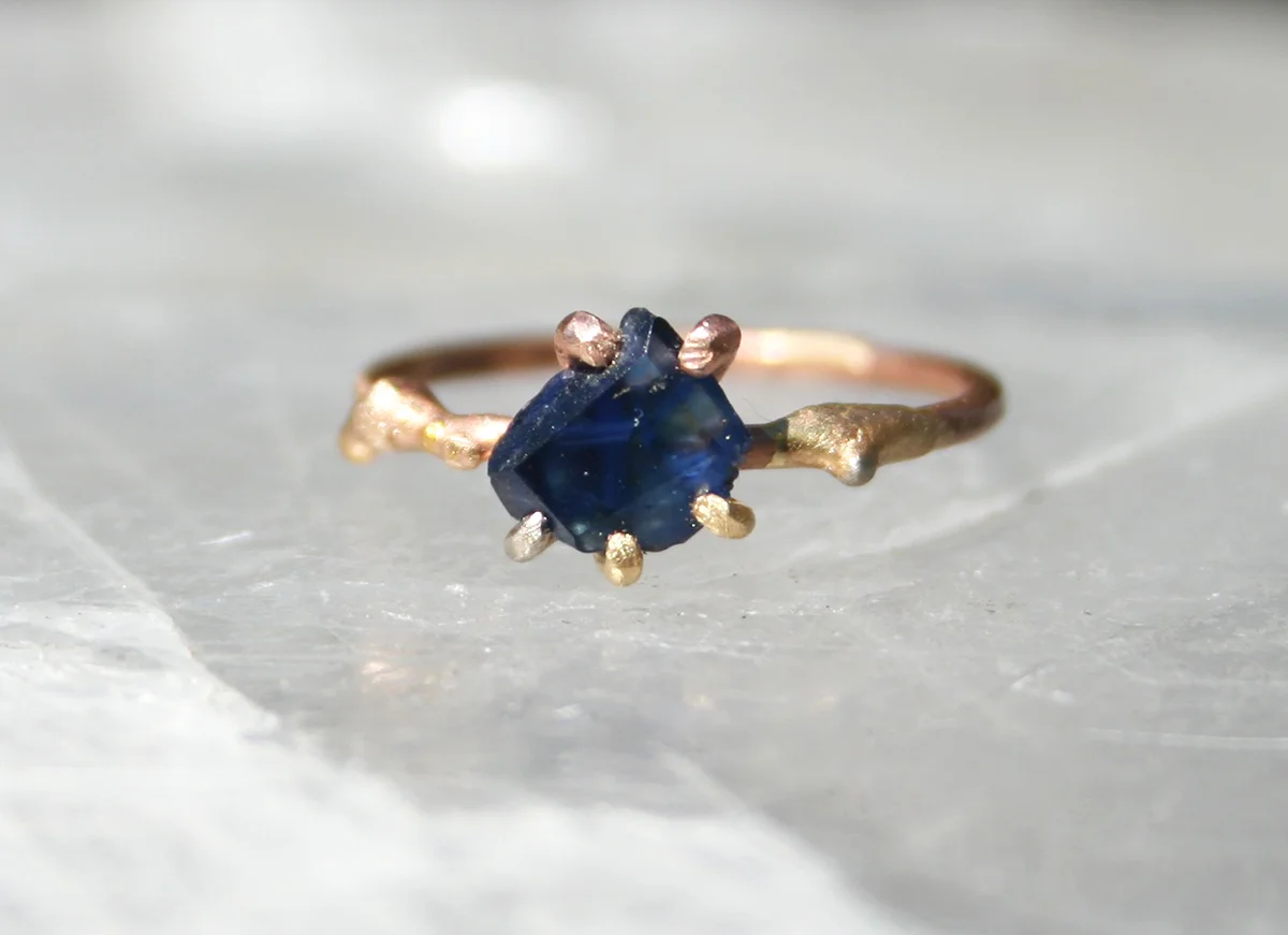 Sri Lankan Sapphire with a Gold Band