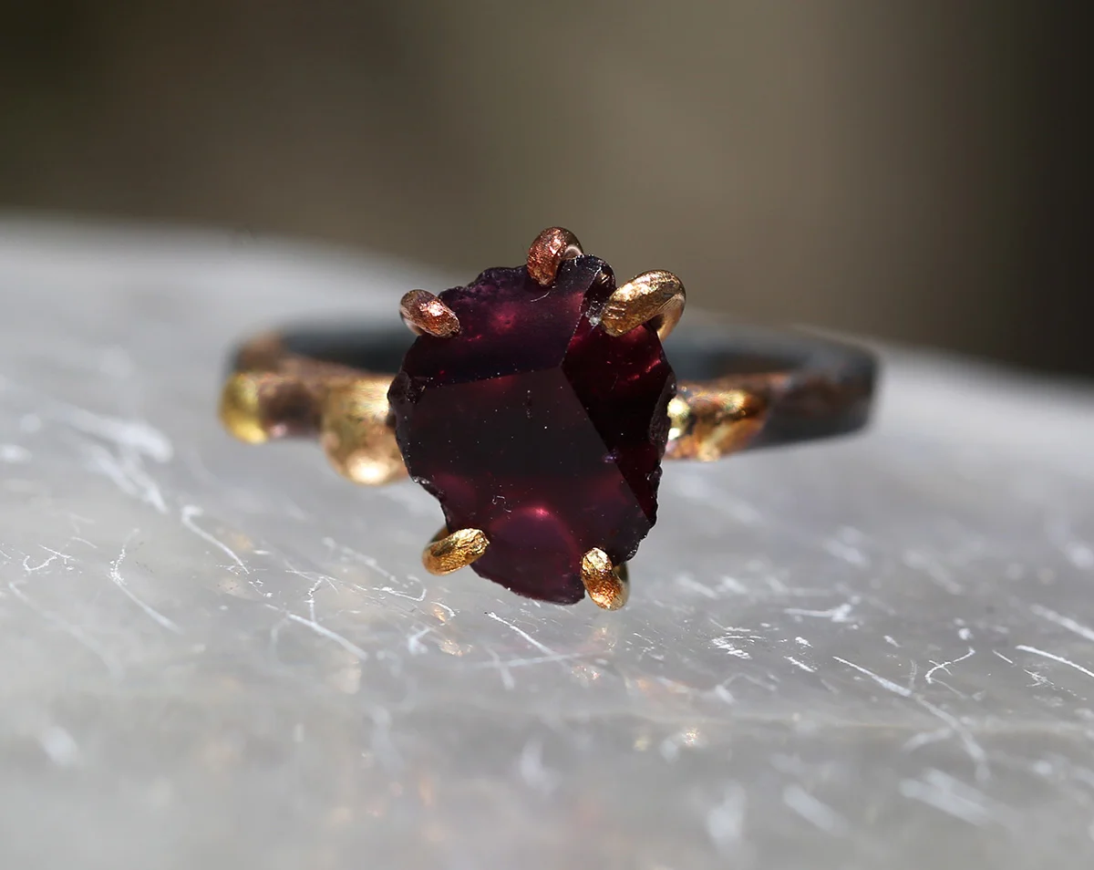 Idaho Garnet Small Stone Ring