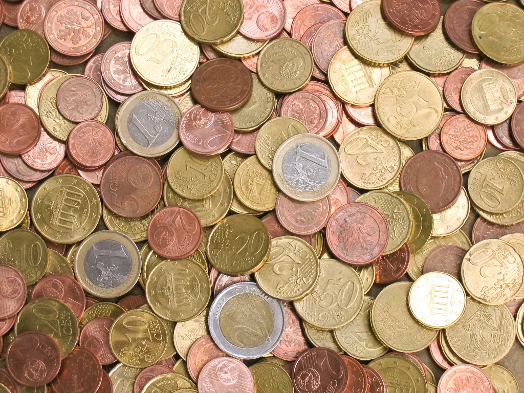 http://www.radiokerry.ie/wp-content/uploads/2012/11/Euro-coins.jpg