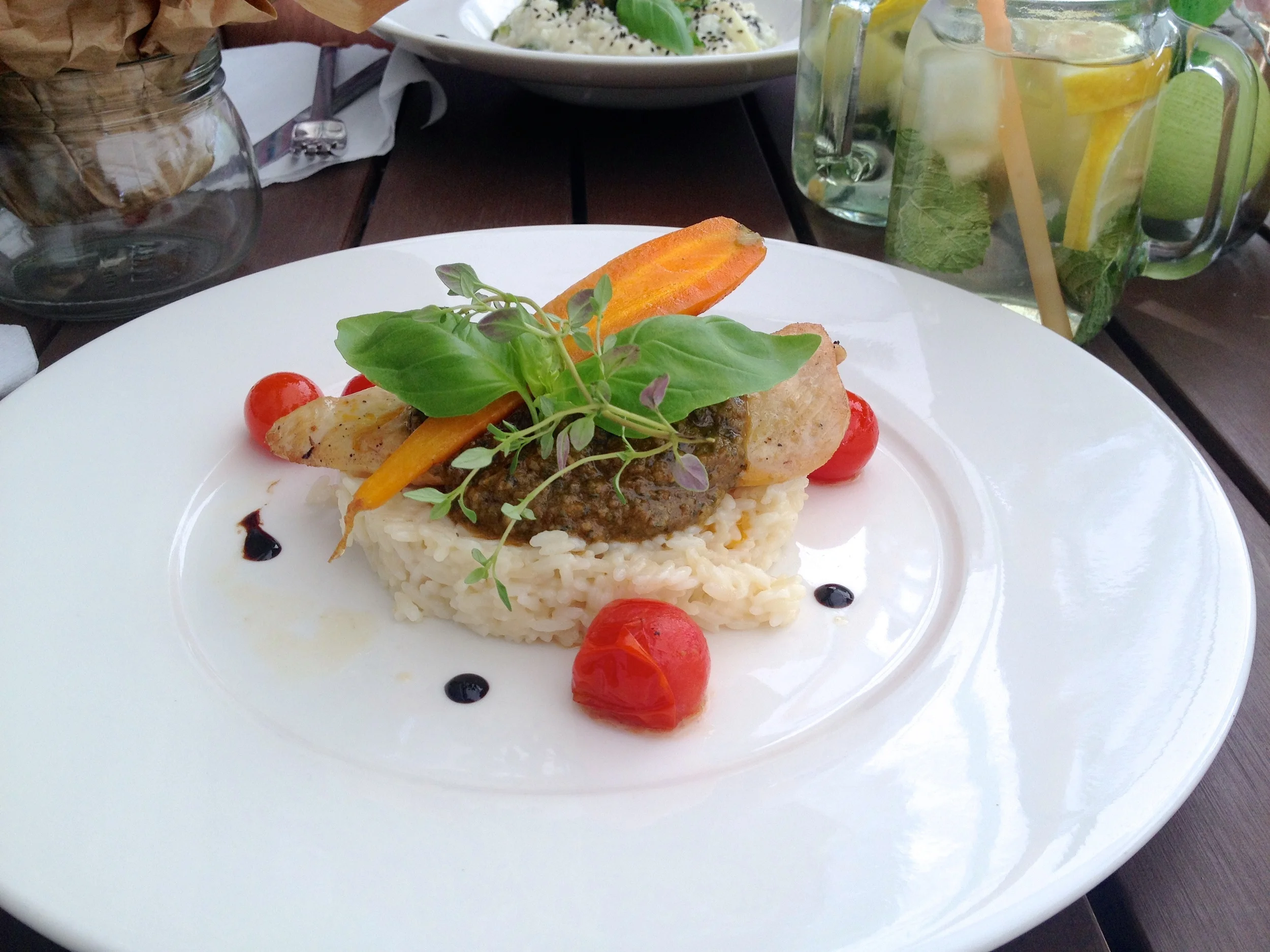 Lunch at Papierowka