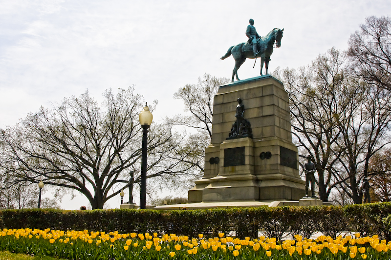 dc spring regalia series - statue by yellow tulips.jpg