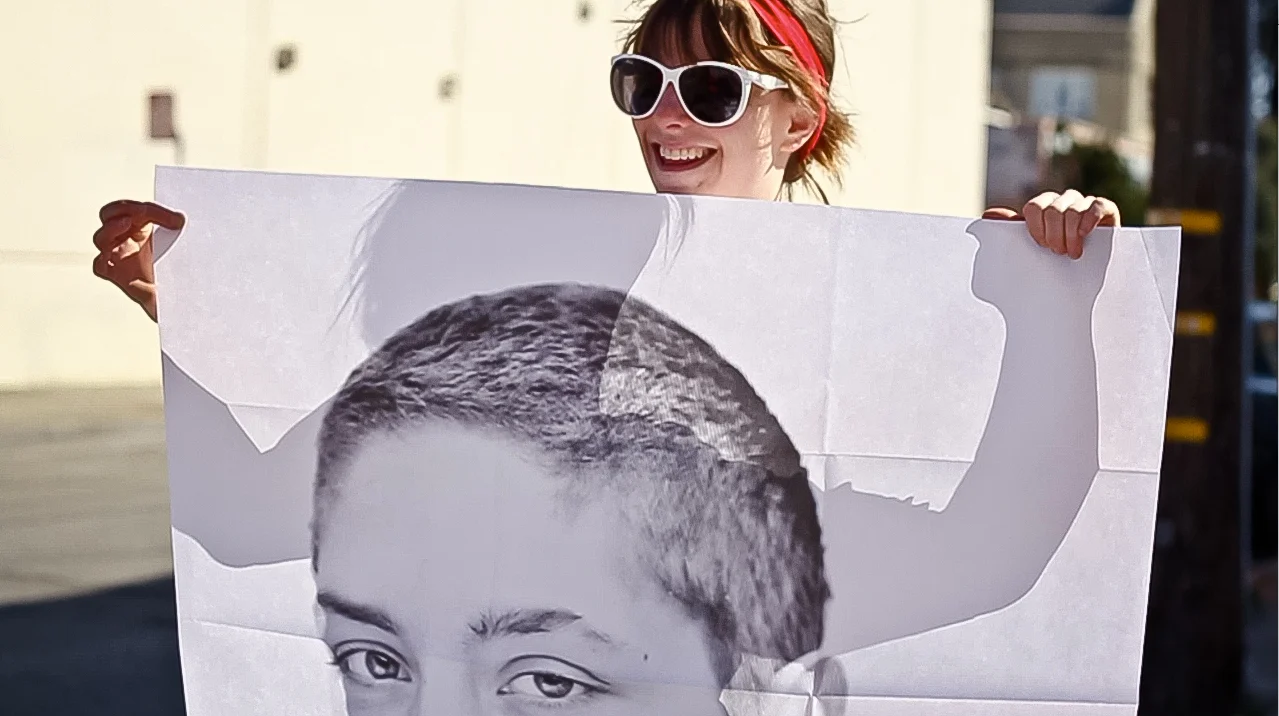 Pasting_Stills-37.jpg