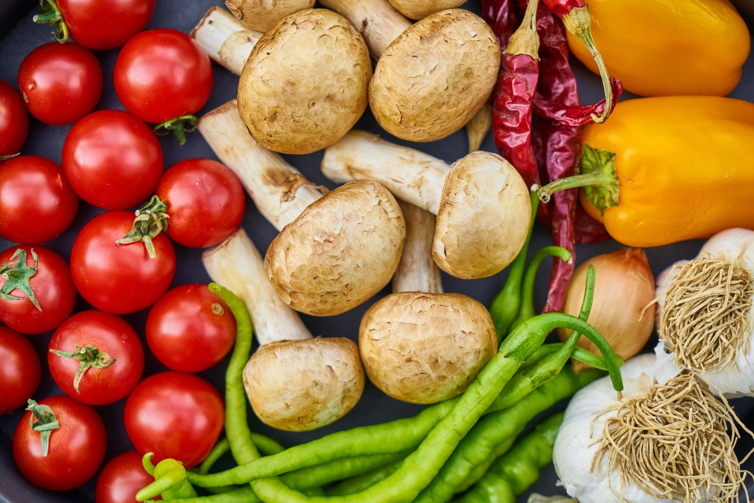 flat-lay-photography-of-variety-of-vegetables-1435904.jpg