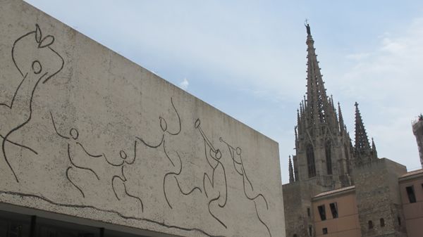 Picasso and cathedral.jpg