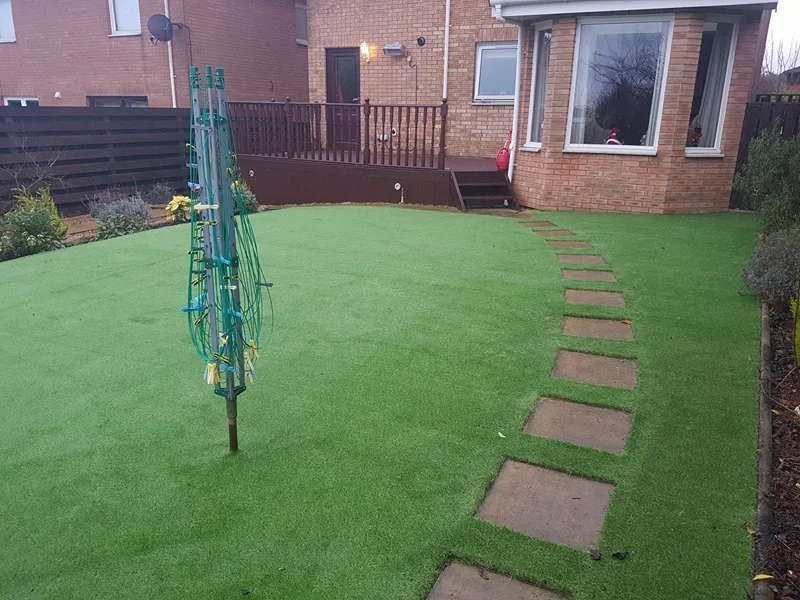 fake grass for gardens.jpg