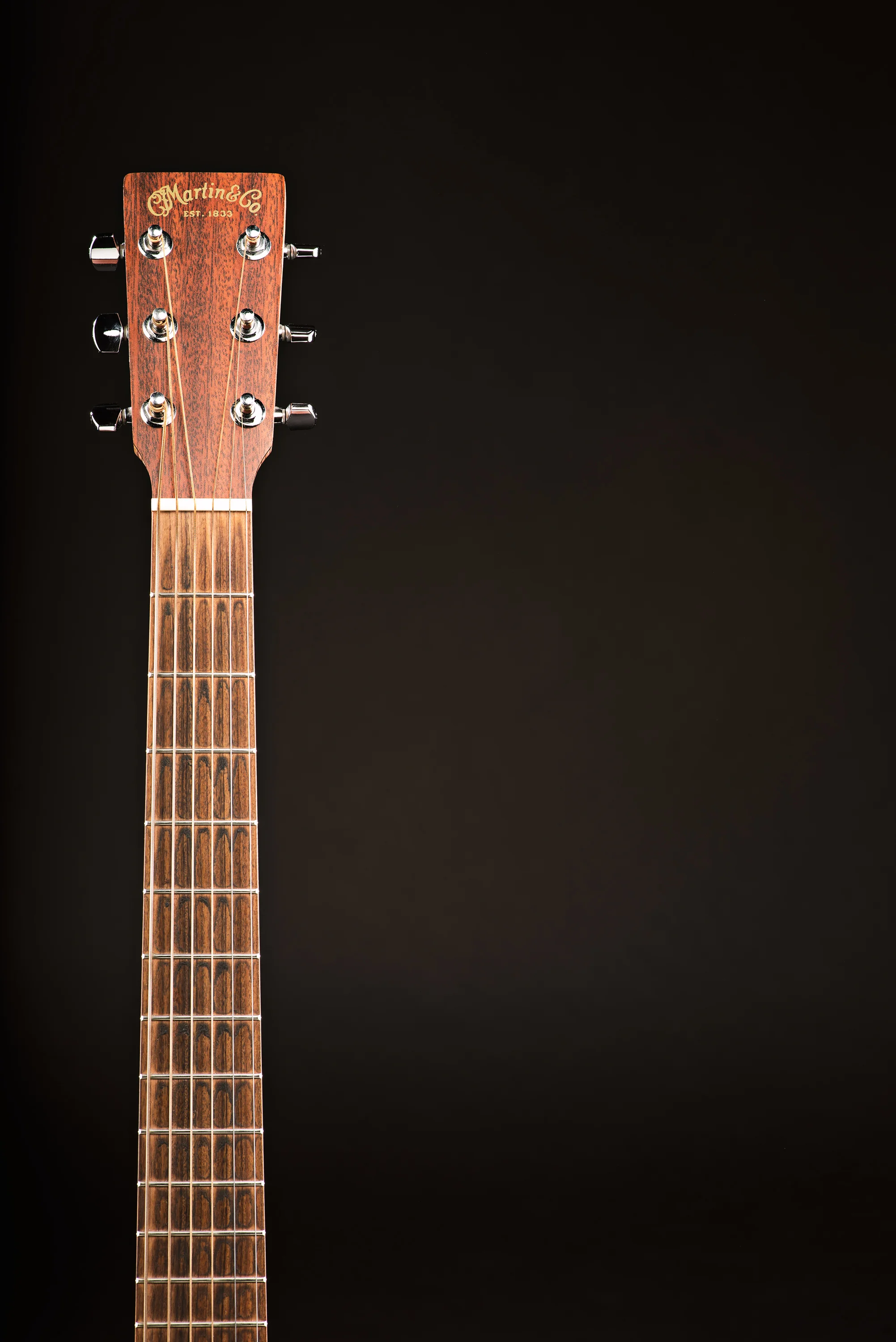 MartinCo_AcousticGuitar_04_ProductPortfolio.jpg