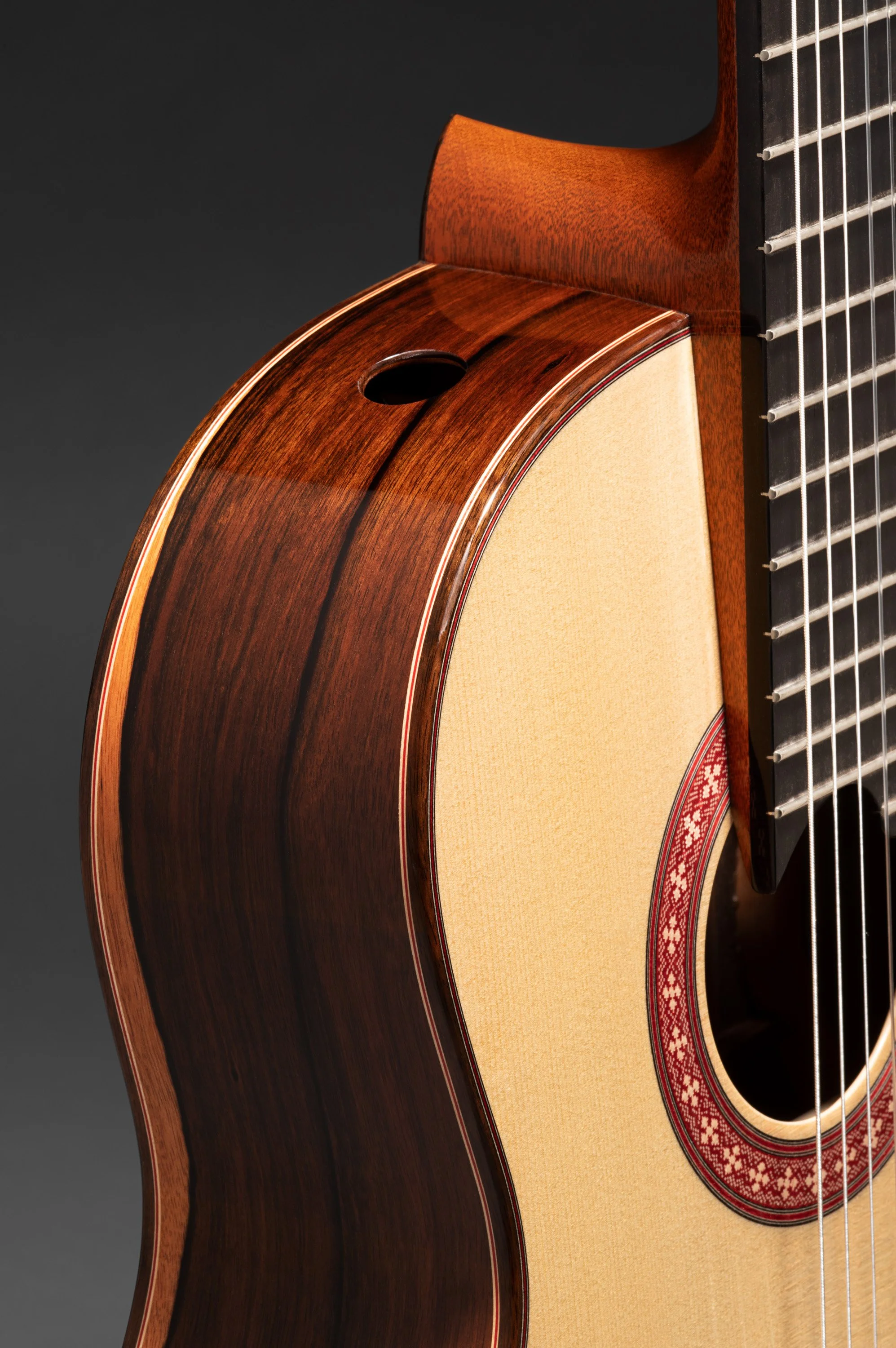 21-008_SWG_Guitar297_Detail-01.jpg