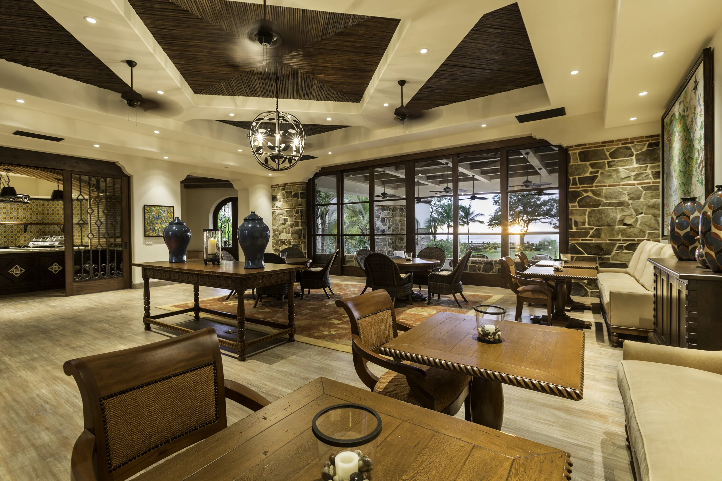 Lounge1_2_Inn-RS-6160.jpg