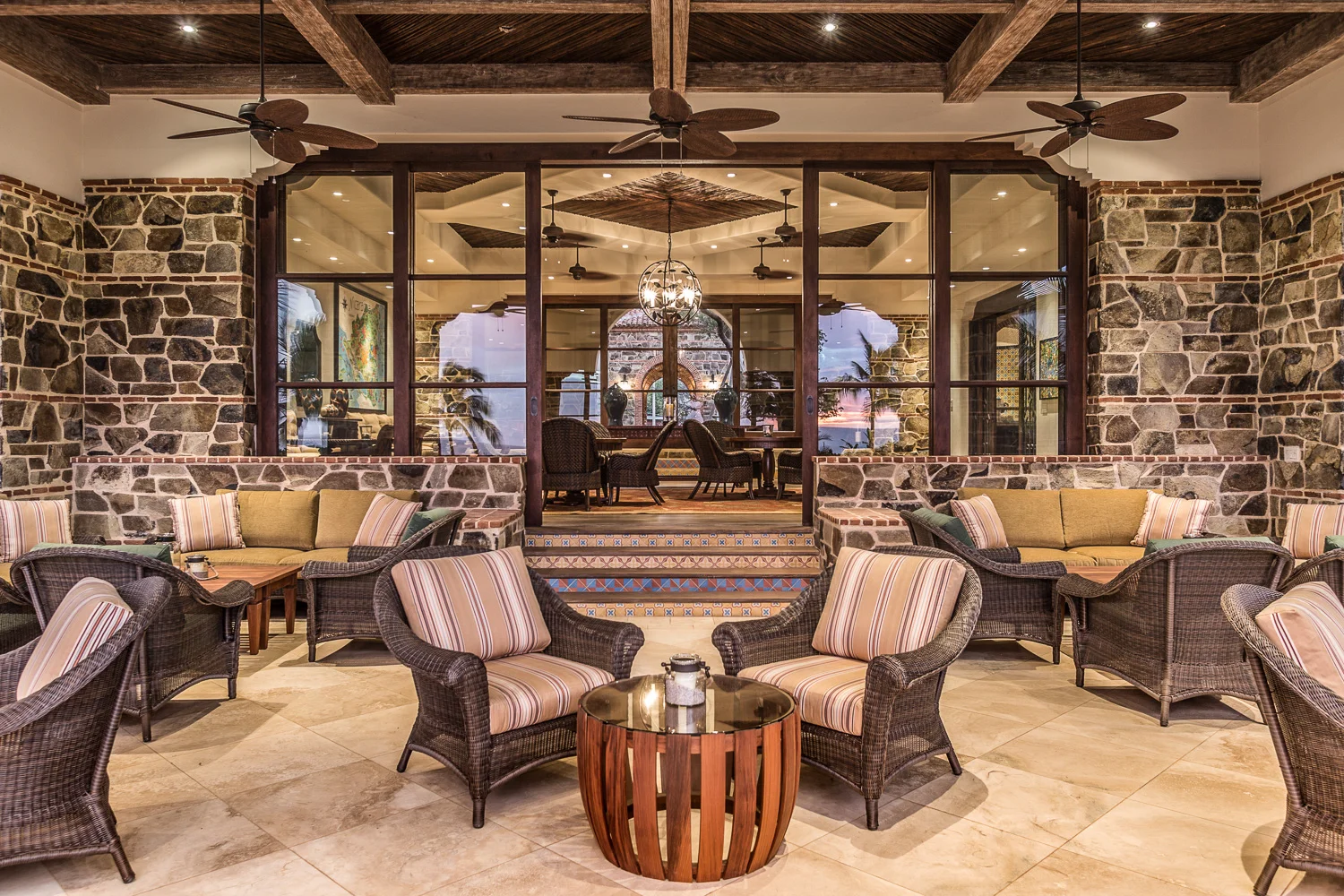 Lounge_Inn-RS-6183-2.jpg