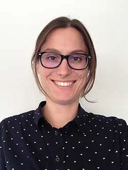 Dr. Marit van Gils