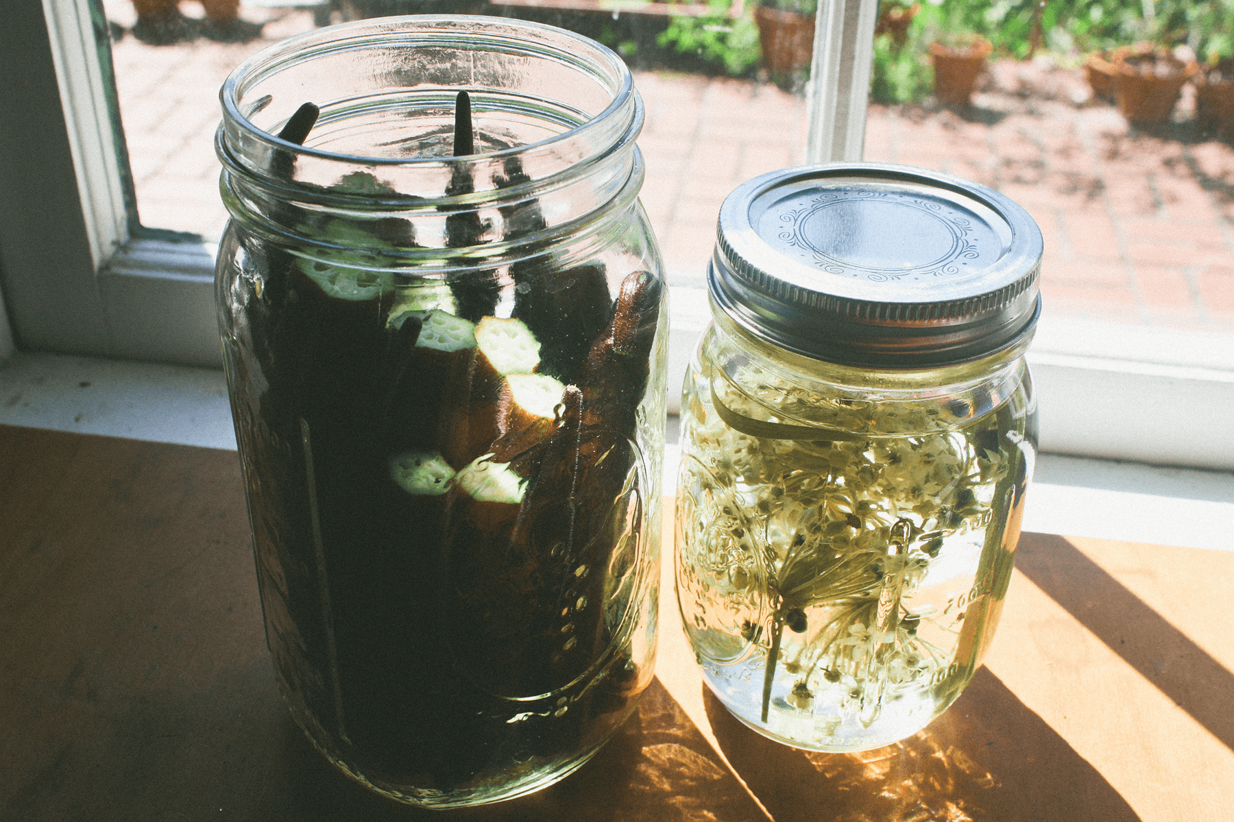 Pickled Okra with Chive Flower Infuse Vinegar