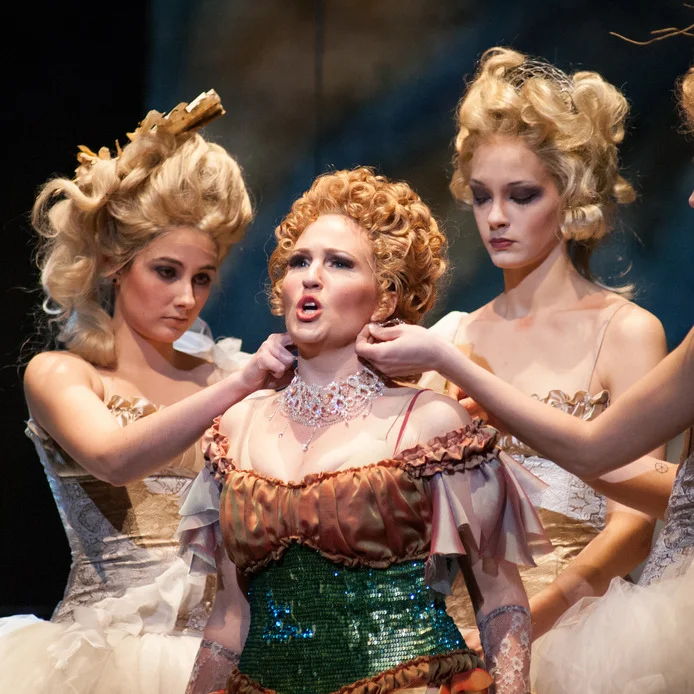 La Traviata hi res.jpg