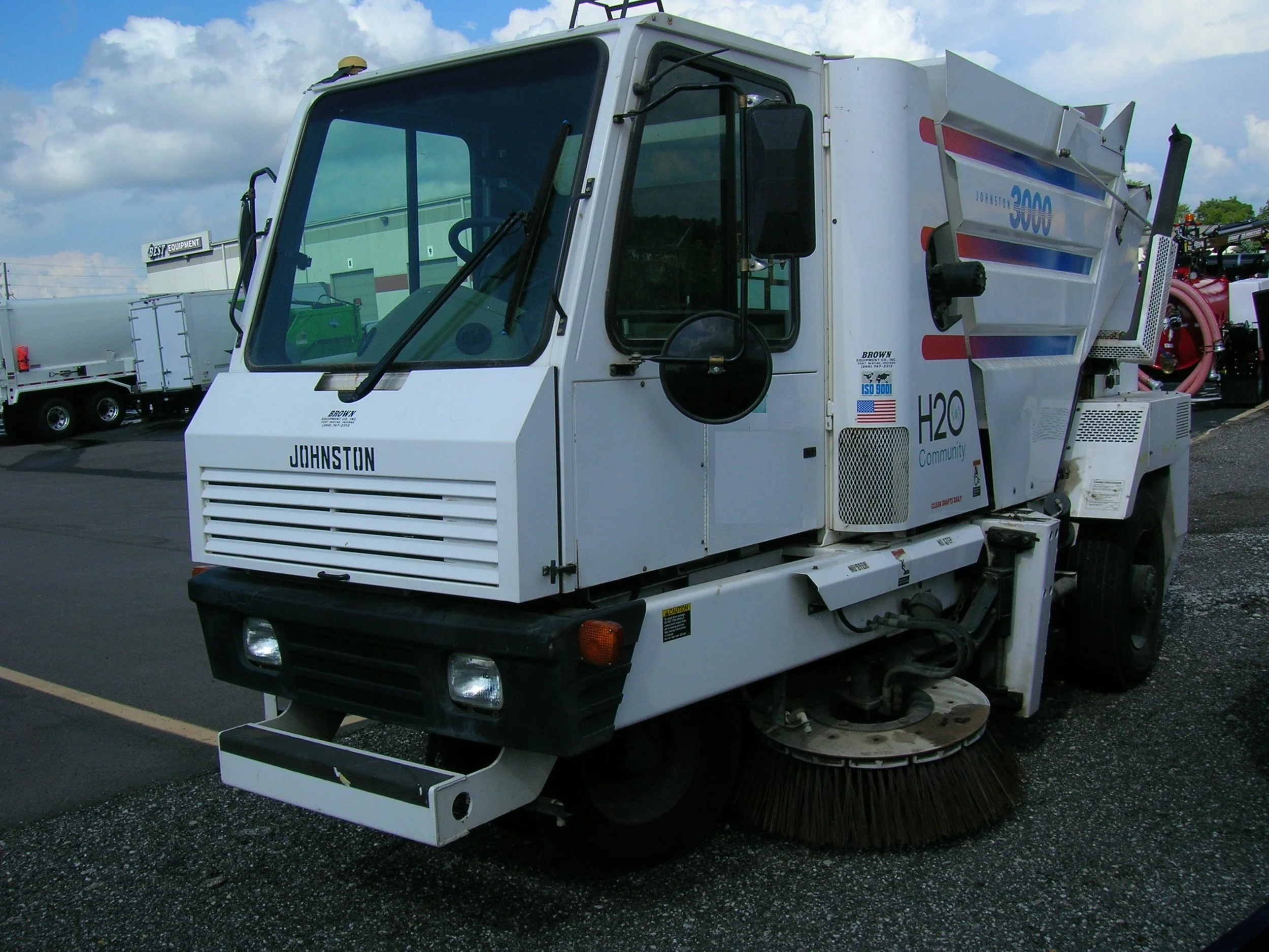 2001 6-1.jpg