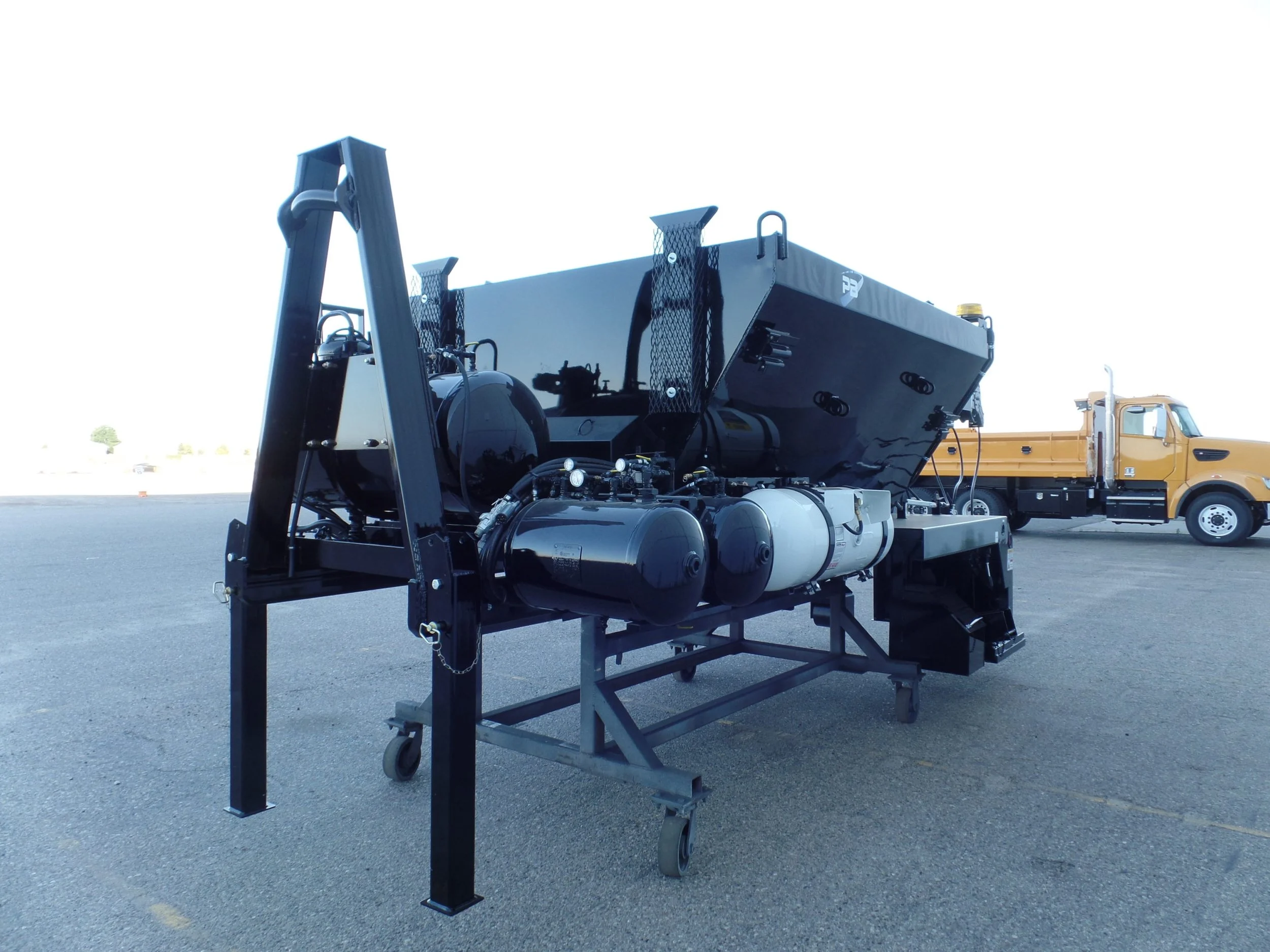 DA-SM-HL-Trailer-GALLERY-P2237F-scaled.jpg