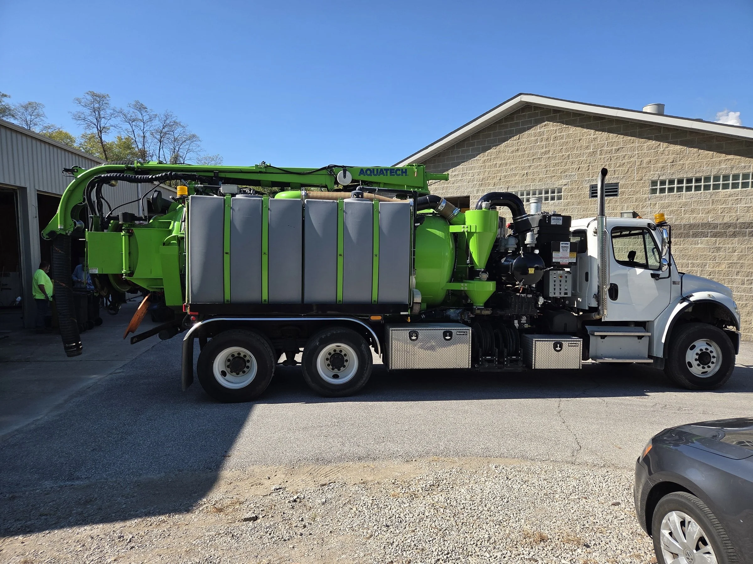 INCOMING! | ID: JP4692 I Aquatech B-10 on 2018 Freightliner M2