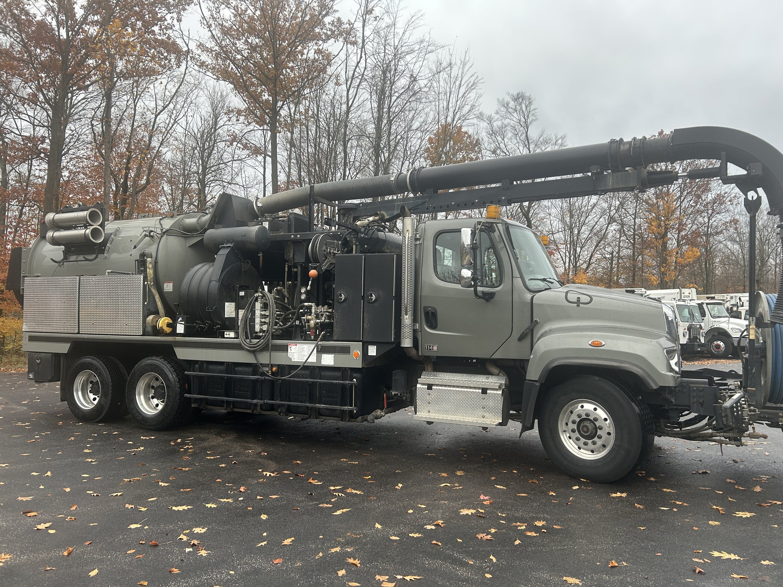 ID: MR9247 | Vac-Con V311HE/1300 on 2020 FREIGHTLINER 114SD