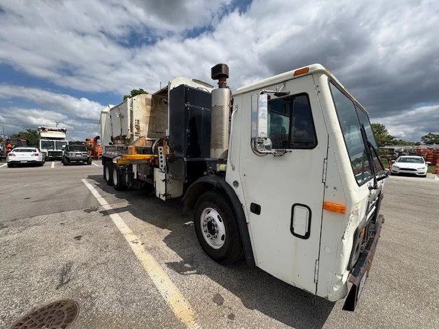 INCOMING! | ID: 001724 I Labrie 31yd Helping Hand on 2013 Mack LEU (CNG Unit)