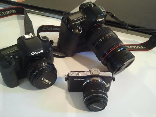 The new little upstart to the family...with the 14-42mm kit lens.