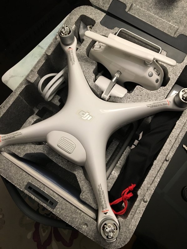 DJI Phantom 4