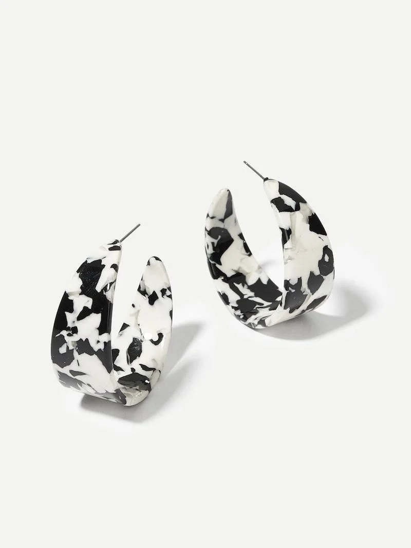 Cow Pattern Wide Hoop Earrings 1pair _ ROMWE (1).jpeg