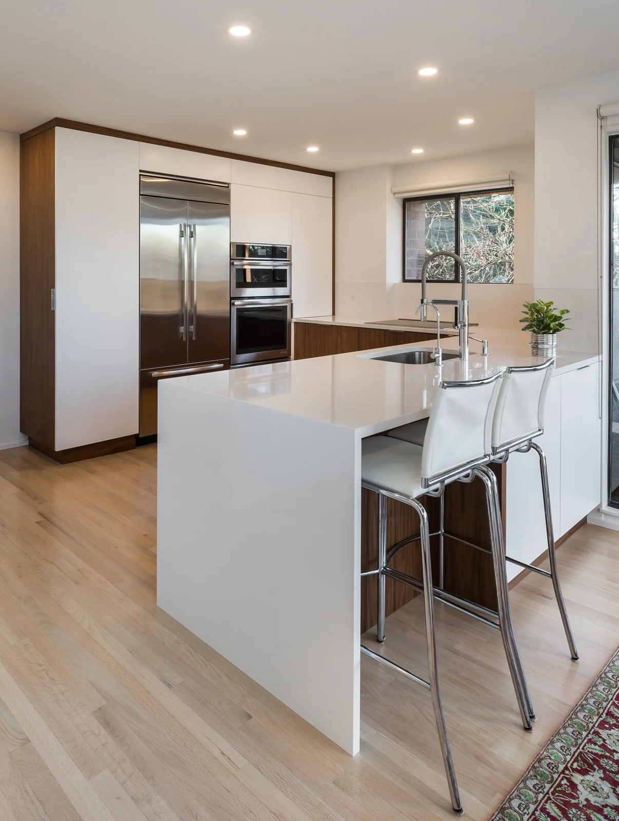 1-766 W 7th Ave_23.jpg