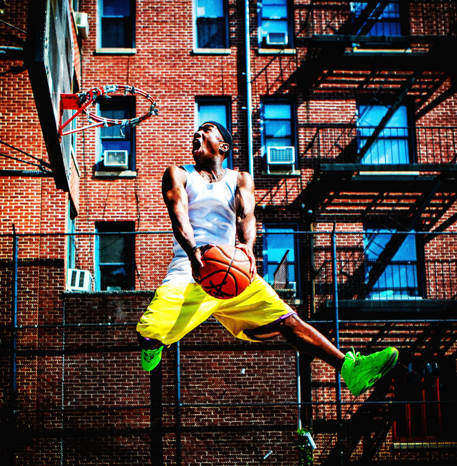 "Movez" and I grew up playing basketball together. It was great to connect with my former teammate in a creative context. His personality, professionalism, and creativity all made for an excellent session. 