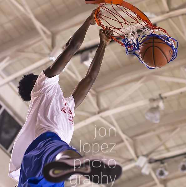Sidney Wilson '17 is a highly coveted recruit coming out of the Bronx and put on show for the 2014 Books & Ball All-City crowd in his home borough. 